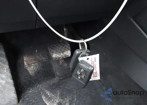 2019 Volkswagen Tiguan 2.0T Se/2.0T Sel/2.0T Sel R-Line/2.0T Sel R-Line Black z USA, uszkodzony, nr VIN 3VV2B7AX7KM066456